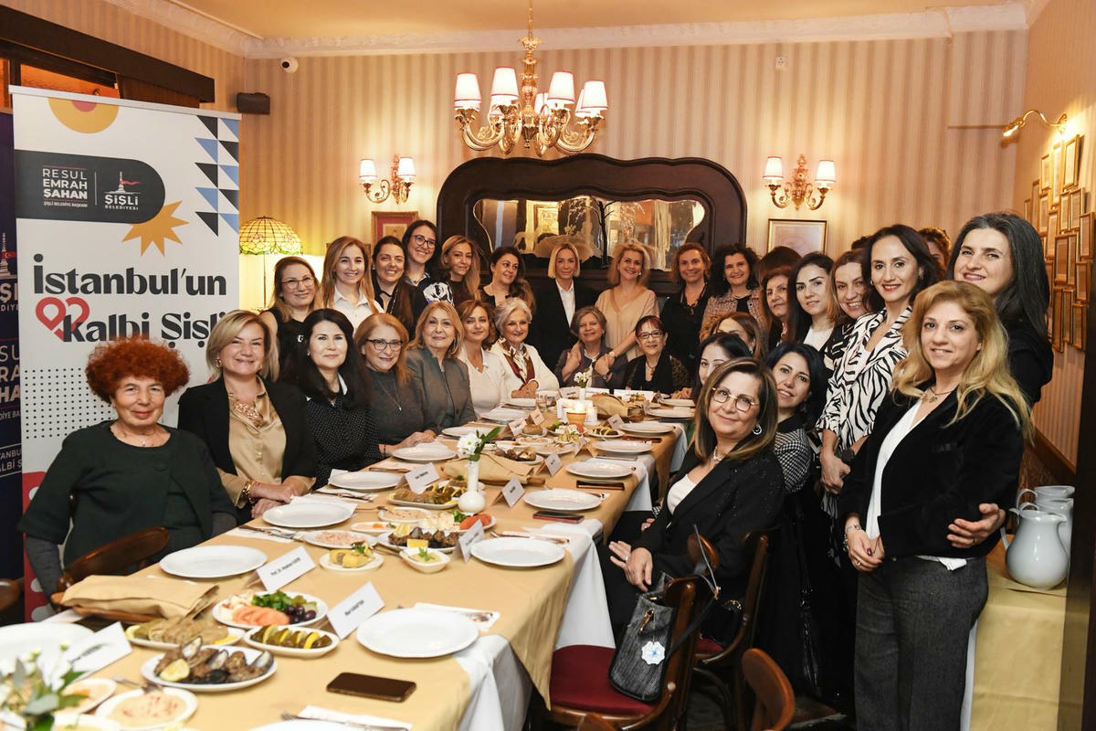 Azınlık toplumlarından kadınlar 8 Mart yemeğinde buluştu